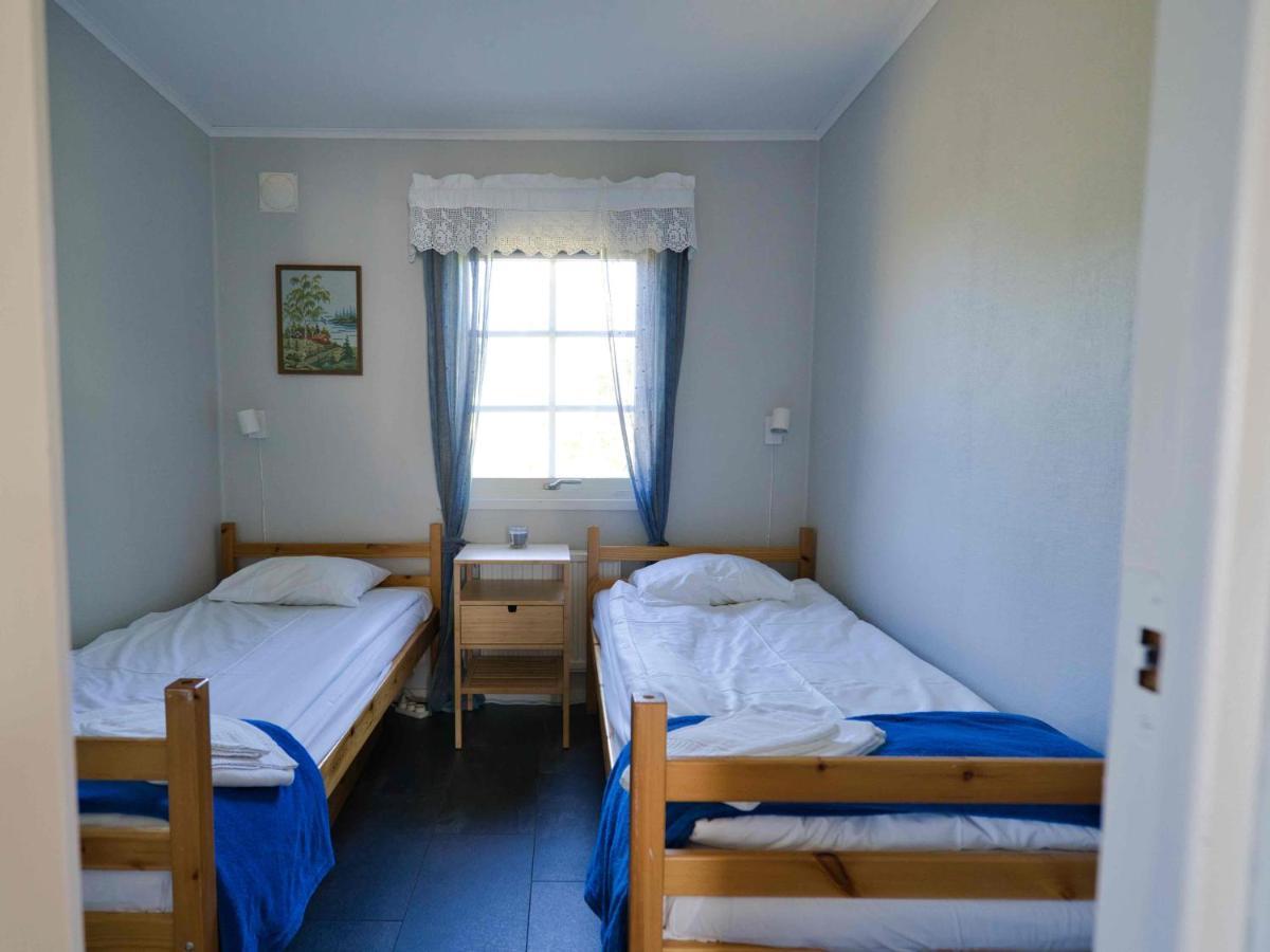 Rosenborgs Friluftspensionats stugor med kök Färjestaden Exteriör bild